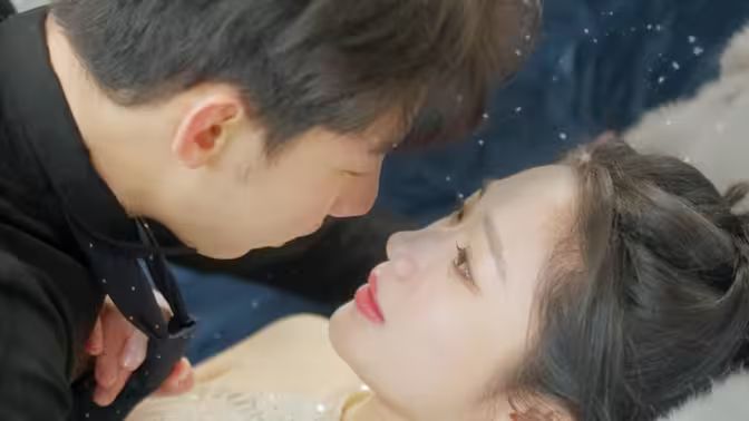 歷總，夫人拒不離婚(全集)