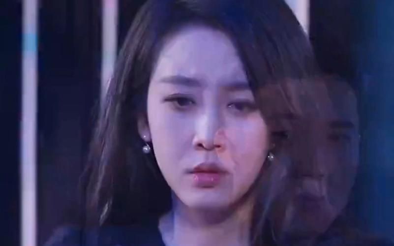 離婚冷她三年后，霍總膝蓋跪穿了(全集)