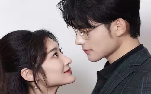 新版：分手當(dāng)天，我閃婚了億萬富豪(全集)